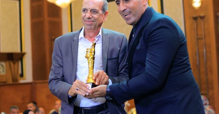 تكريم الفنان القدير محمد الصاوي في مهرجان الصخرة الدولي