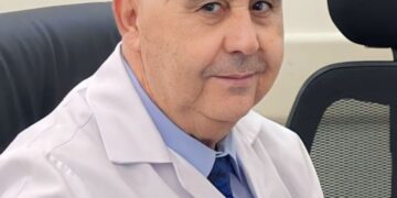 د.يوسف النمراوي استشاري الباطنية بمستشفيات الحمادي