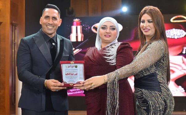 تكريم خاص لخبيرة التجميل د. نهى عبد العظيم في مهرجان الصخرة