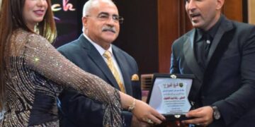 رجل الأعمال أحمد المحمدي رئيس مهرجان الصخرة يتقدم بخالص الشكر والتقدير إلى السفير الدكتور / رضا عبد اللطيف رئيس أكاديمية سنتليون للتدريب