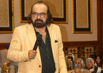 نادر أبو الليف يشعل أجواء مهرجان الصخرة بحضوره المميز وتألقه الفني