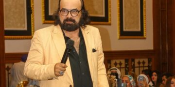 نادر أبو الليف يشعل أجواء مهرجان الصخرة بحضوره المميز وتألقه الفني