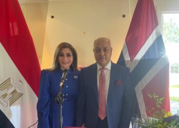 سفير مصر فى النرويج والسيدة حرمه