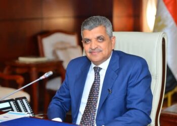 “ضباط الملاحة البحرية التجارية” يهنئون الفريق أسامة ربيع: قائد الإنجازات وصاحب البصمة التاريخية في قناة السويس