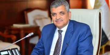 “ضباط الملاحة البحرية التجارية” يهنئون الفريق أسامة ربيع: قائد الإنجازات وصاحب البصمة التاريخية في قناة السويس