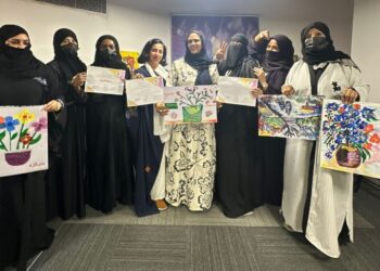 ورشة فنية متنوعة لإعلاميات جدة بقيادة الفنانة التشكيلية المبدعة ميساء مصطفى