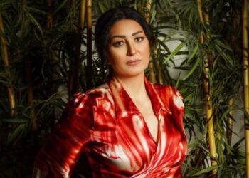 الفنانة وفاء عامر فنانة قديرة وزمن الفن الجميل ومحاولة فاشلة   لتشوية صورتها ولكنها ستظل محبوبة لدى الجميع بسبب نجاحها فى الفترة الأخيرة