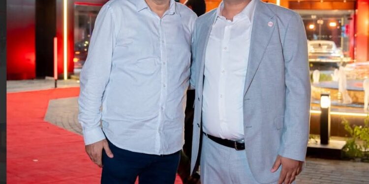 بحضور رفيع المستوى وعلي مساحة 1500 متر تدشين افتتاح معرض سيارات “V22 AUTO” العالمية بالشيخ زايد