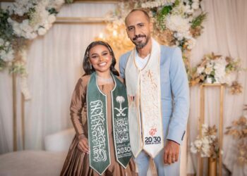 المخرج محمد زياد والفنانة دلال الصغيرة يعقدان قرانهما في جدة عروس البحر الأحمر.