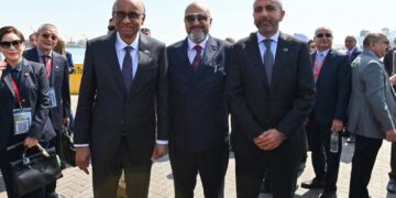 دي بي ورلد تستقبل رئيس جمهورية سنغافورة والوفد الرسمي المرافق له بميناء السخنة