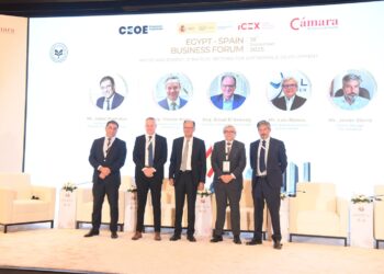 رئيس أكوا باور مصر خلال مؤتمر مجلس الأعمال المصرى الأسباني :  نواصل التوسع في الطاقة المتجددة والتحلية والهيدروجين الأخضر