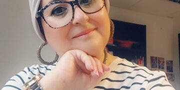 “الفراغ الممتلئ” ديوان  صدر للشاعرة آمال صالح