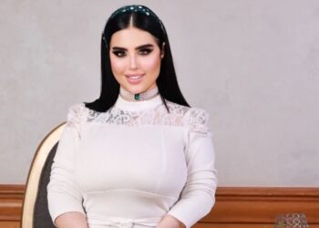 عارضة الأزياء روكى أحمد تهنئ الأمة الإسلامية بمناسبة المولد النبوي الشريف