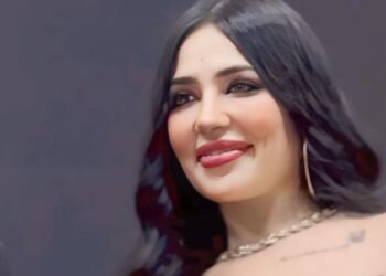 تكريم الفنانة بوسي سيف سفيرة البهجة في مهرجان سفراء النجاح
