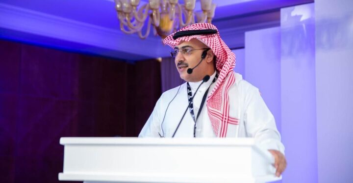 استشاري أورام الغدد الدرقية …   الكشف عن علاج جديد لمرض التشحم الكبدي