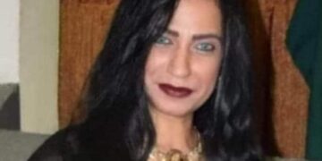 المستشار محمود كمال رضوان يهنئ الأديبة عايدة محمود خلف باختيارها أفضل شخصية لعام 2025