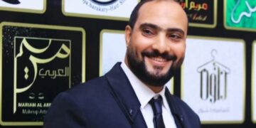 يهنئ موقع صدى الأخبار الفنان محمد خميس الإحتفال بعيد ميلاده