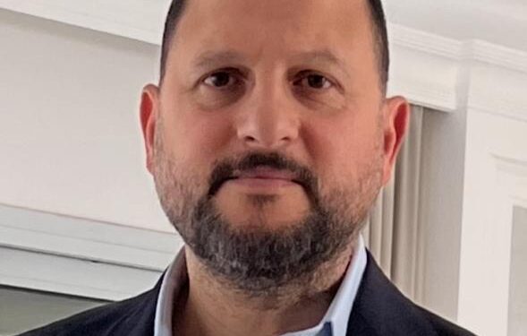 انتهاء خلاف شقيق الفنان عماد زيادة وإحدى الشركات الأجنبية في قضية إصدار شيكات بنكية