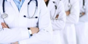 رابطة أصحاب مراكز التجميل بمصر تعلن دعمها الكامل لحملة “خالتو لابسة بالطو” لمواجهة منتحلي صفة الأطباء