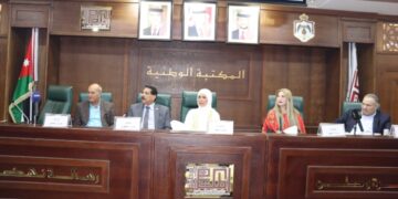 في عمّان: “أنشودة الخلود” لسناء يحفوفي.. الشعر كمعراجٍ فلسفي نحو الأبدية والوعي الإنساني