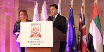 نجاح ساحق لمؤتمر أكاديمية الوندورا الدولي في موسمه الرابع برئاسة الدكتور معتز كمال