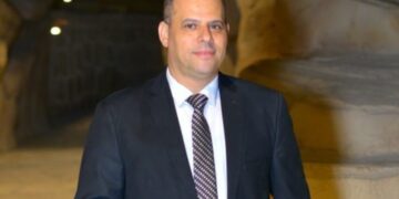 الدكتور عاطف أبو فرحات يؤكد: المشاركة في الانتخابات واجب وطني ومسؤولية تجاه مستقبل الوطن