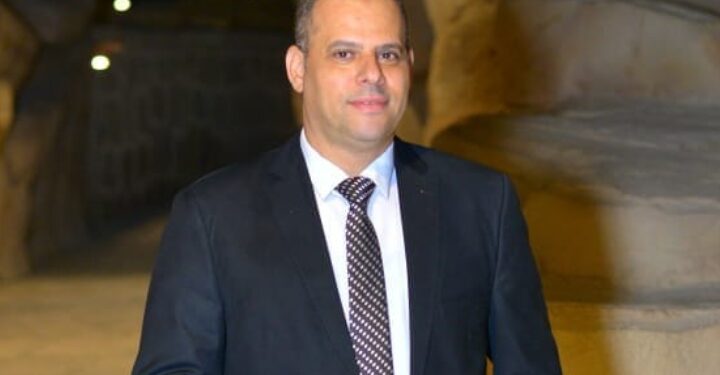 الدكتور عاطف أبو فرحات يؤكد: المشاركة في الانتخابات واجب وطني ومسؤولية تجاه مستقبل الوطن