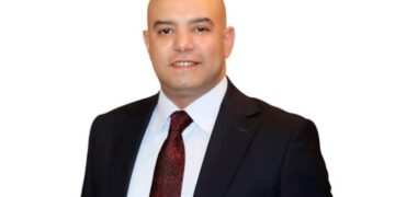 يخوض مراد أبو الدهب، مرشح مجلس النواب عن دائرة الحوامدية وأبو النمرس، برمز القلم