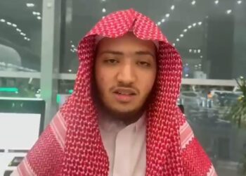 عقب تكريمه من  معالي الوزير ” د. عبداللطيف آل الشيخ بمقر الوزارة بالرياض