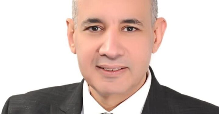 تكريم اللواء الدكتور محمد عبد السلام مك كأفضل شخصية لعام 2025