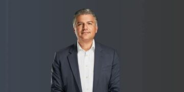 انتخاب حسن علام عضواً جديداً لمجلس أوصياء الجامعة الأمريكية بالقاهرة