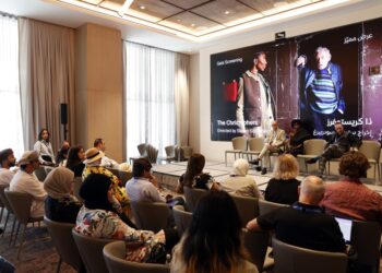 المخرج الأمريكي ستيفن سودربرغ خلال مهرجان الدوحة السينمائي:  سرد القصص الجيدة قائم في تكويننا وصفة مشتركة بيننا