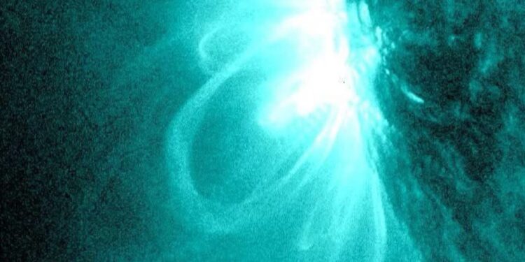 عودة النشاط الشمسي إلى المستويات المتوسطة