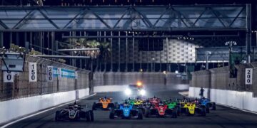 والبحر خريف جدة “يُنعش” تضاريسها