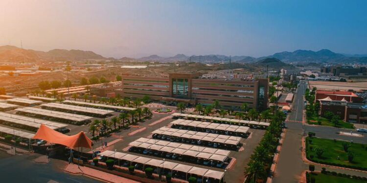 اعتماد مدينة الملك عبدالله الطبية ضمن أفضل المستشفيات التخصصية في الشرق الأوسط