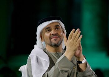 حسين الجسمي يحتفي بعيد الاتحاد الـ54 في خورفكان .. حضور كامل العدد وليلة وطنية عائلية راقية تتصدر الترند