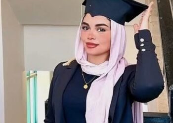 🎓 تهنئة خاصة للطالبة منوة أحمد عبد العزيز