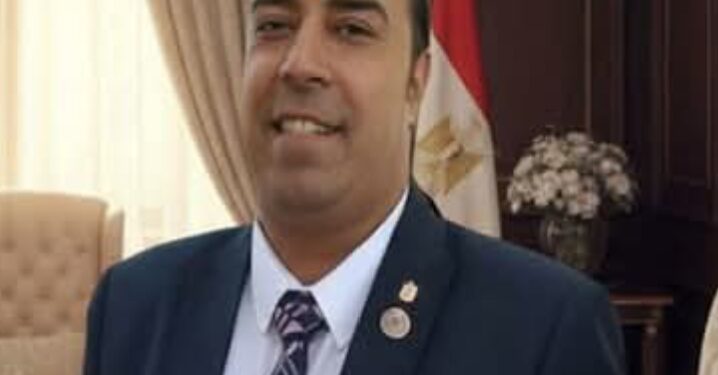 الشعب يكتب اليوم صفحة جديدة في مسيرة الديمقراطية المصرية