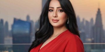 رئيسة بنت الباسلة. ناهد يسري تجمع الفن والوطن في مهرجان واحد