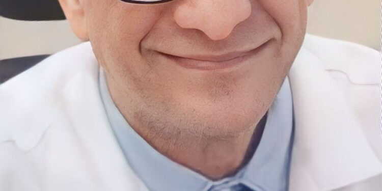 د.عزت عبدالعظيم استشاري الطب النفسي بمستشفيات الحمادي في حوار حول