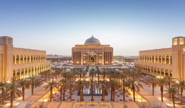 جامعة الأميرة نورة تفتح باب التقديم على (29) برنامجًا أكاديميًا للدراسات العليا