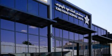 نجاح خطة تأهيلية أعادت لمريضة روماتويد قدرتها على المشي في الأحساء