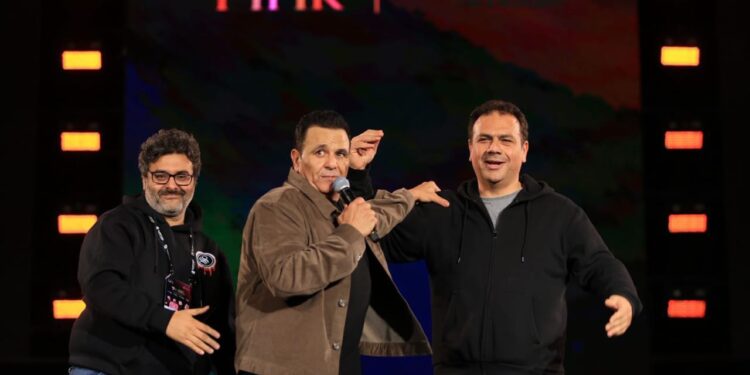 محمد فؤاد يحيي حفل رأس السنة بالتجمع الخامس في تعاون جديد مع وليد منصور