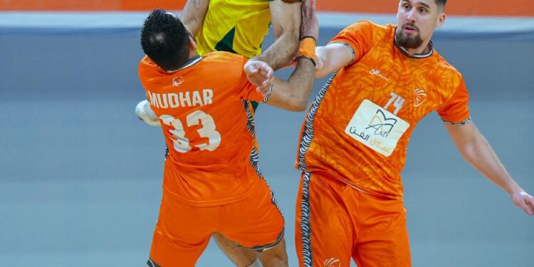 الخليج يتجاوز مضر في ختام الدور الأول من ممتاز اليد السعودية.. والمنافسات تتوقف حتى فبراير 2026م