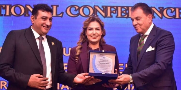 المطربة سيمون: تكريمٌ مستحق لمسيرة فنية وإنسانية مضيئة