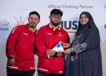 في أول بطولة رسمية إنجلترا تفوز ببطولة العالم للإبحار الشراعي ذوي الإعاقة 2025 في سلطنة عُمان