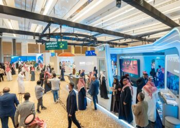 بناء بيئة متطورة”.. دورات المنتدى السعودي للإعلام ترصد تحولات “رؤية 2030” في القطاع