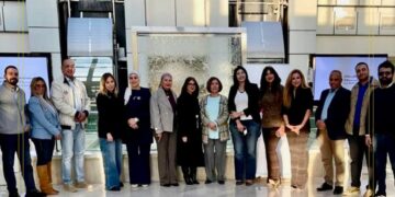 وفد من مؤسسة “عظيمات مصر” برئاسة النائبة أمل سلامة يزور مستشفى أهل مصر لعلاج الحروق