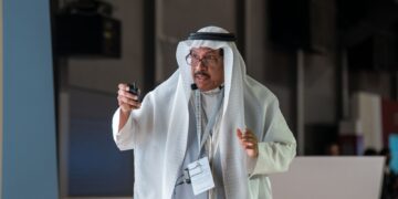 فيزيائي سعودي يقرأ المقامات الموسيقية من منظور علمي