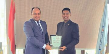 رئيس كيان شباب الرياضيين يكرّم عميد كلية علوم الرياضة للبنات بجامعة الأزهر ويبحث سبل التعاون المشترك